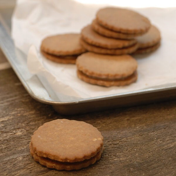 Cardamom Caramel Cookies