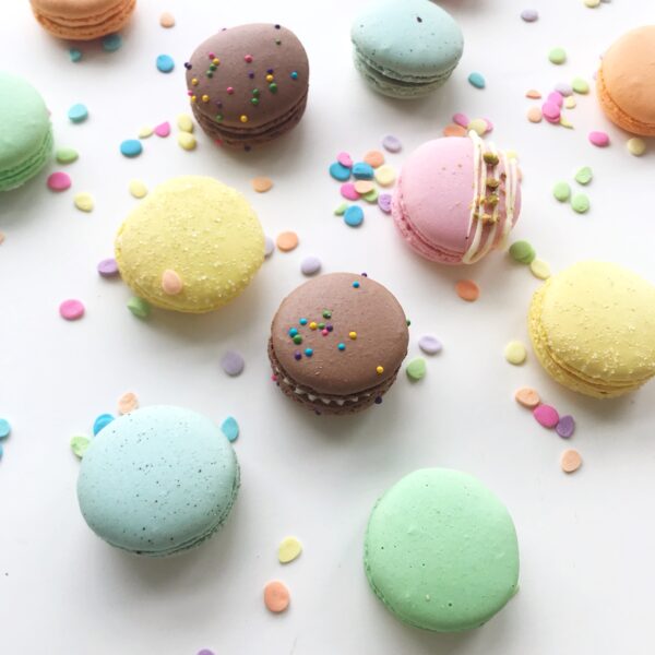 Easter Macarons (Apr8-19)
